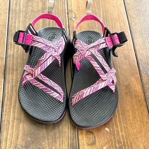 Chaco Big Kids ZX1 sandal, size 3